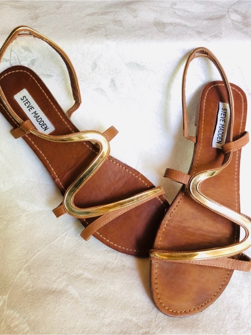 Steve Madden Brown Sandals with Gold Wave Accent